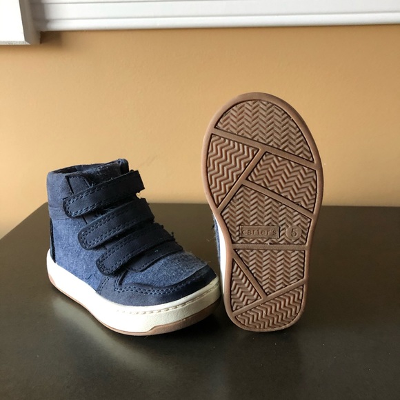 Size 5 toddler Carters high tops - Picture 3 of 4